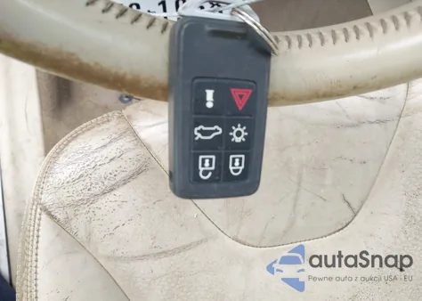 2013 Volvo Xc60 3.2 Premier из США, поврежденный, VIN YV4952DL2D2429382